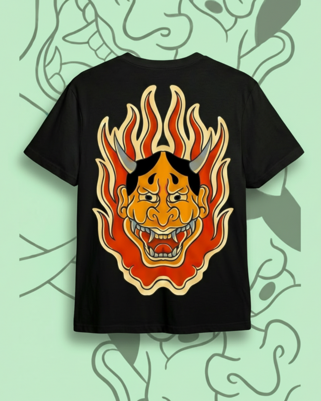 Camiseta de streetwear Oni no Hono con ilustración de demonio japonés en la espalda y llamas vibrantes. Calidad premium.